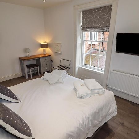 Flat 4A Apartment Chester Bagian luar foto