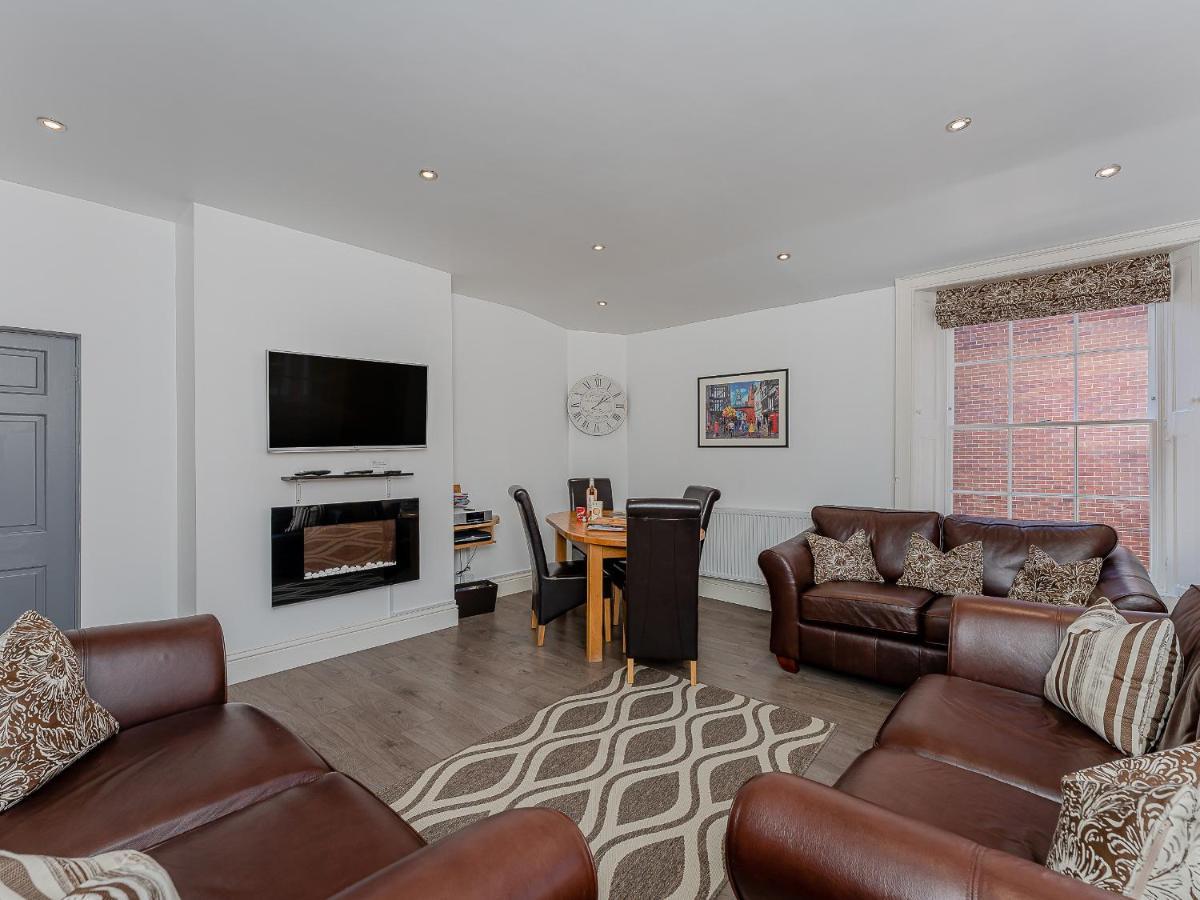 Flat 4A Apartment Chester Bagian luar foto