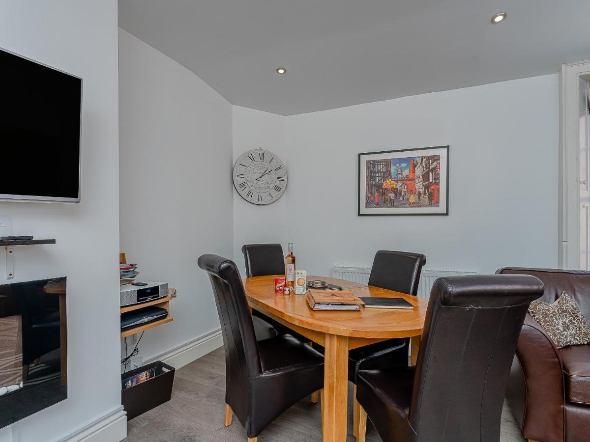Flat 4A Apartment Chester Bagian luar foto