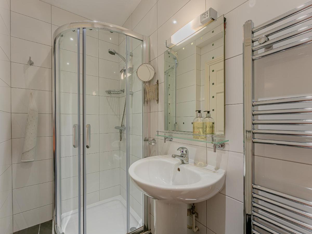 Flat 4A Apartment Chester Bagian luar foto